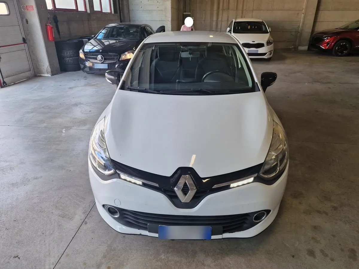 Renault Clio 1.5 dCi Energy Duel 2016 192.702 χιλ μπροστα